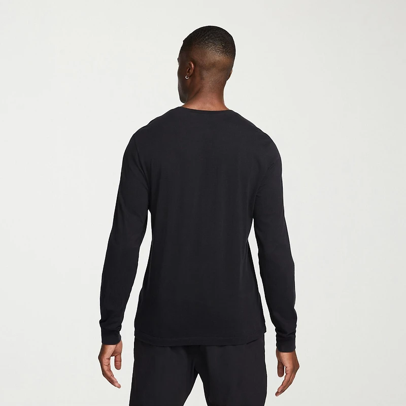 Nike Sportswear Club Mens Crew Neck Long Sleeve Quick Dry Embroidered Active T-Shirt