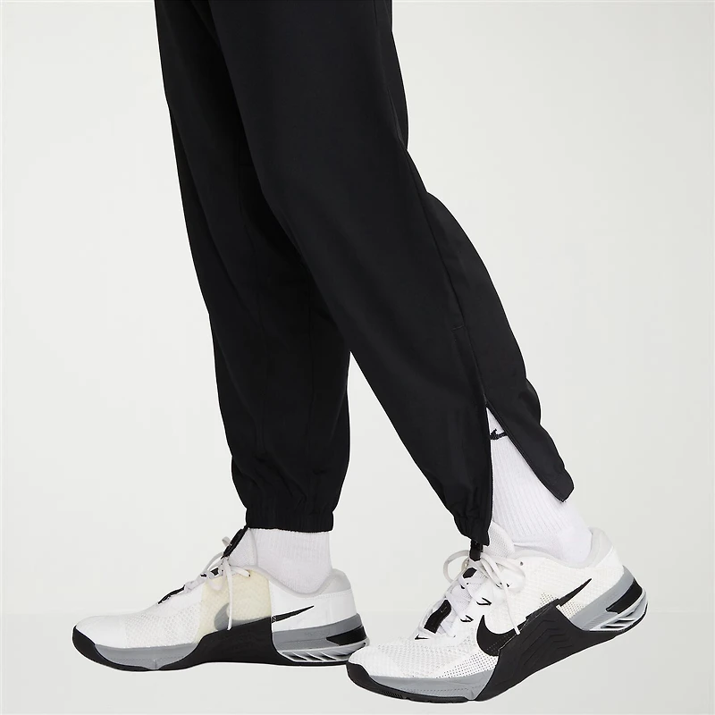 Nike Form Mens Quick Dry Straight Regular Fit Track Pant