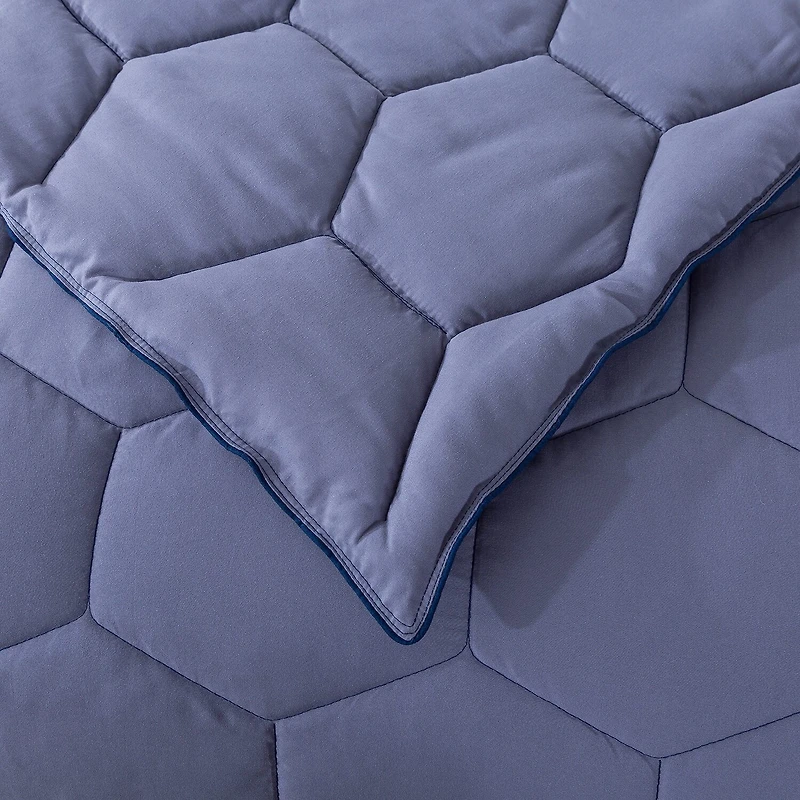 St. James Home Honeycomb Color Contrast Stitch Down Alternative Blanket