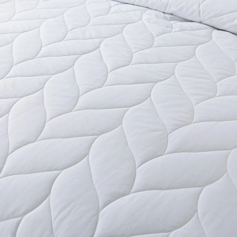 Waverly Antimicrobial Cotton White Duck Down Blanket