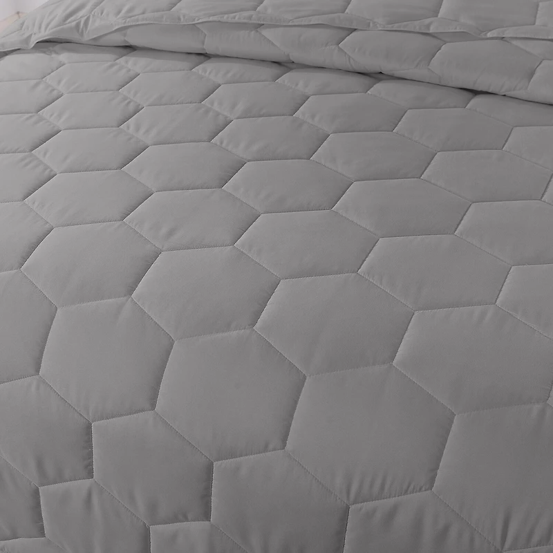 St. James Home Honeycomb Stitch Down Alternative Blanket