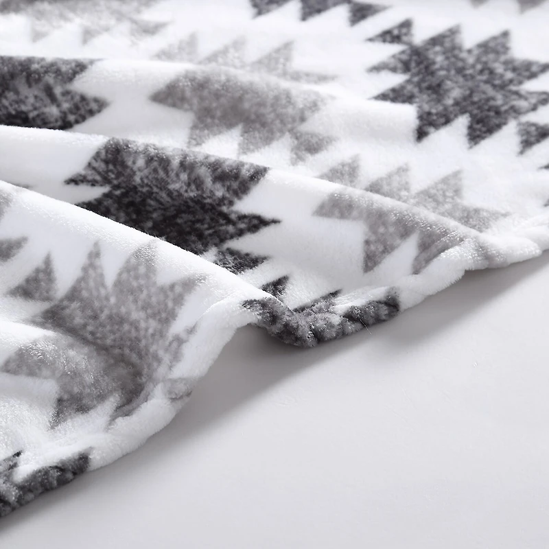 Wrangler Canyon Ikat Washable Lightweight Throw