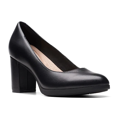 Clarks Bayla Skip Womens Round Closed Toe Block Heel Pumps