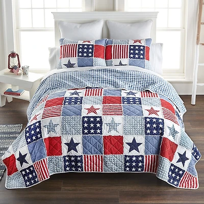 Donna Sharp Star And Stripe Hypoallergenic Quilt Set