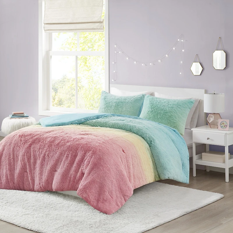 Intelligent Design Talia Ultra Cozy & Soft Ombre Shaggy Faux Fur Comforter Set With Sham