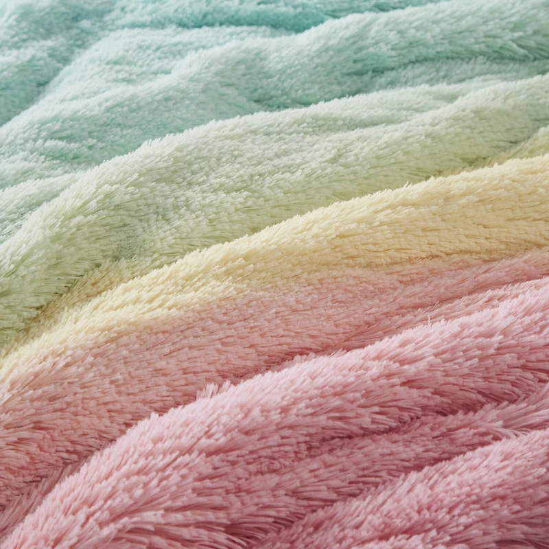 Intelligent Design Talia Ultra Cozy & Soft Ombre Shaggy Faux Fur Comforter Set With Sham