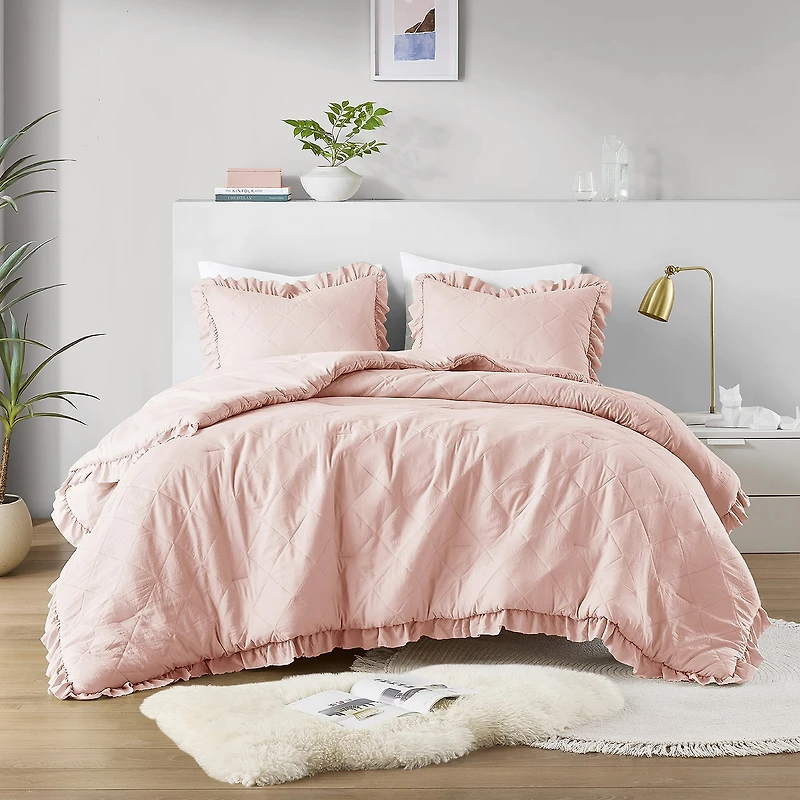 510 Design Phoebe Diamond Quilted Ruffle Edge Midweight Comforter Set