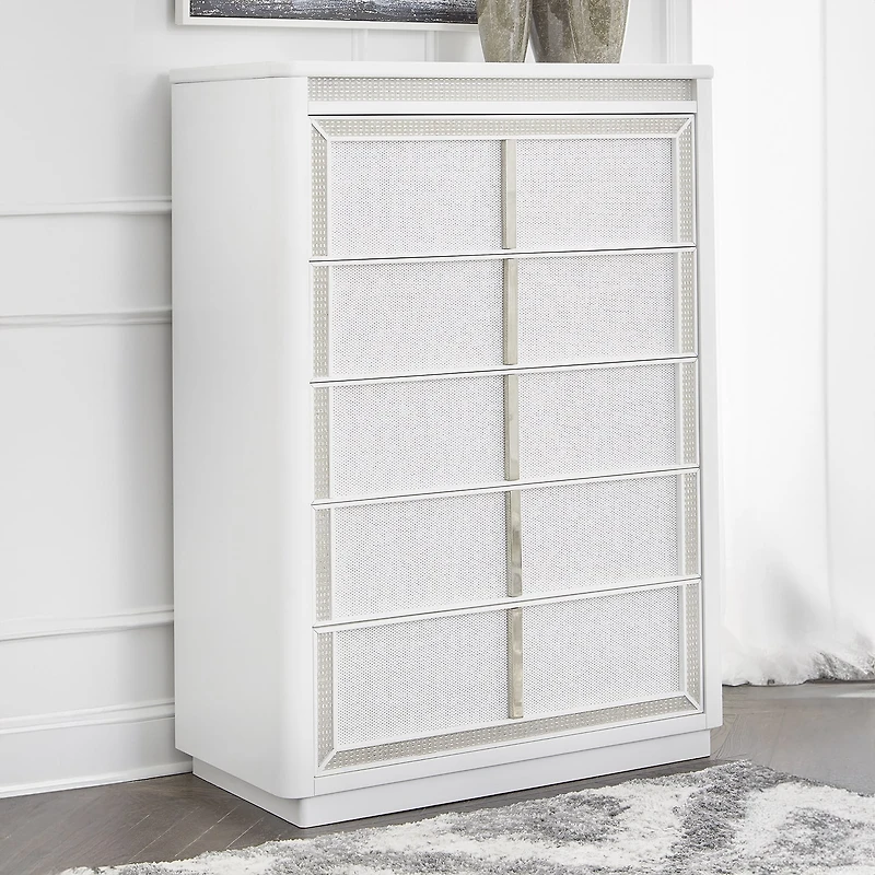 Signature Design by Ashley Chalanna 5-Drawer Chest