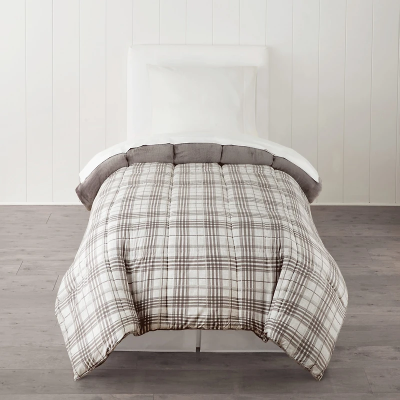 Home Expressions Plush Ultra Soft Down Alternative Reversible Comforter