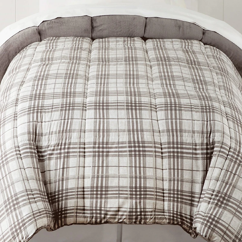 Home Expressions Plush Ultra Soft Down Alternative Reversible Comforter