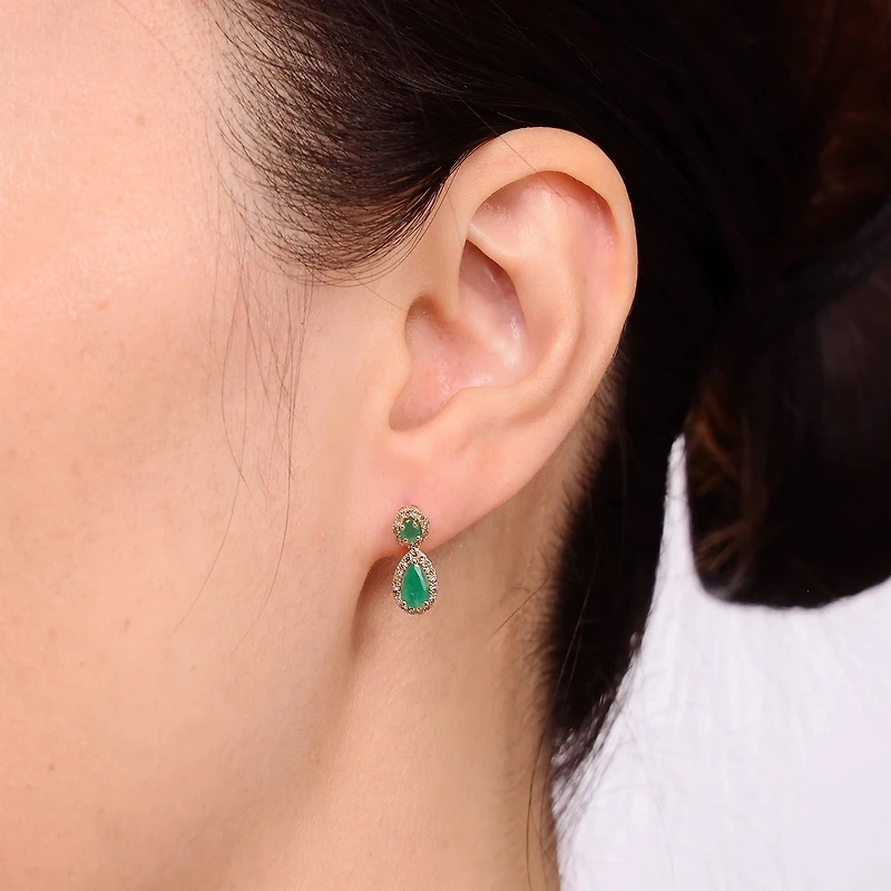 Womens 1/4 CT. T.W. Genuine Green Emerald 10K Gold Pear Drop Earrings