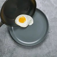 Smith & Clark Pre-Seasoned Cast Iron 10" Skillet