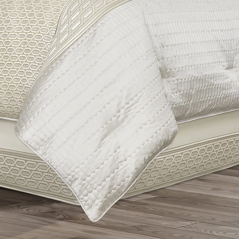 Queen Street Melbourne 4-pc. Jacquard Extra Weight Comforter Set
