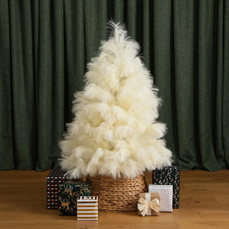 Nearly Natural 4ft Artificial Off-White Pampas Grass 4 Foot Christmas Tree