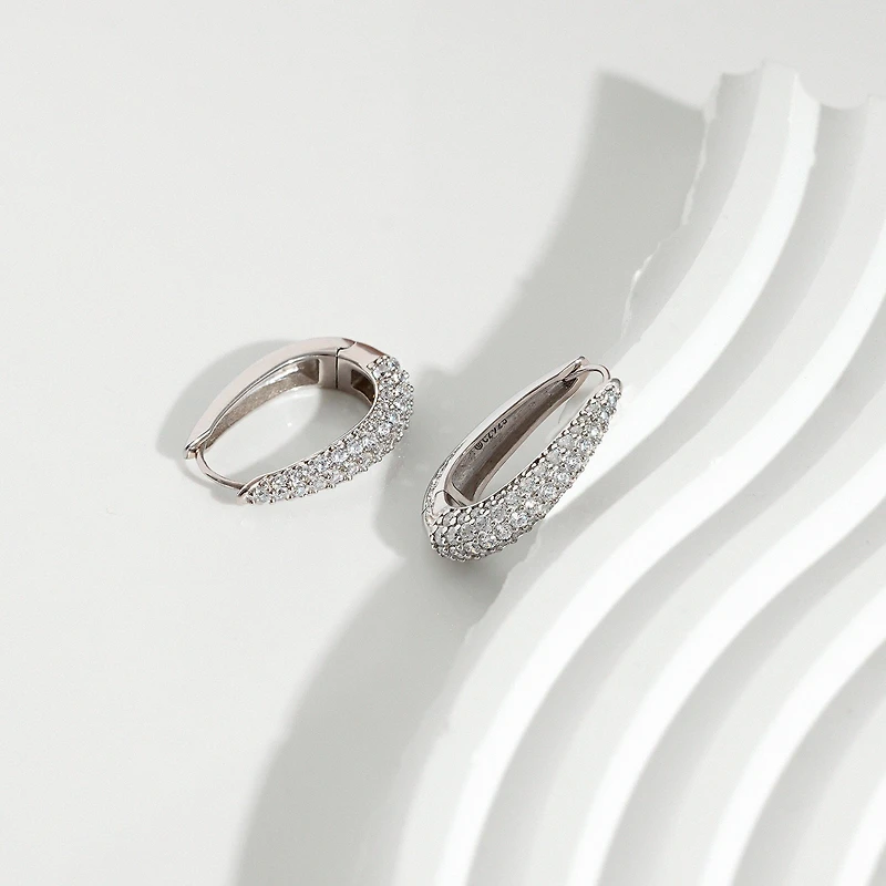 Diamonart Womens Cubic Zirconia Sterling Silver 39.7mm Oval Hoop Earrings
