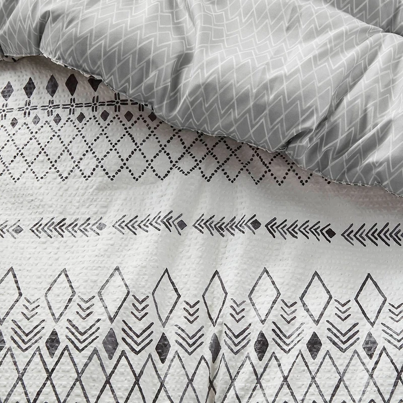 Madison Park Joshua Seersucker 5-pc. Midweight Comforter Set