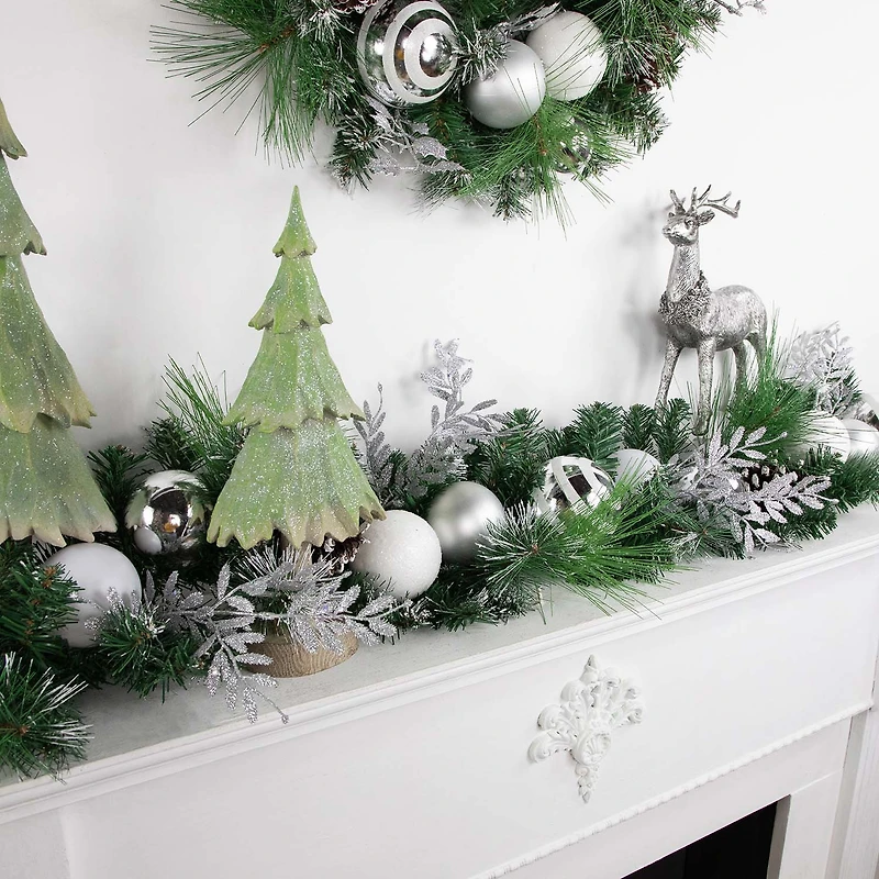 Northlight Pine Needle Unlit Christmas Indoor Garland