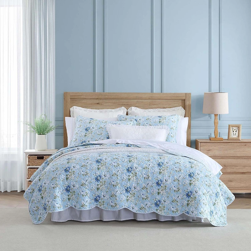 Laura Ashley Peony Garden Quilt Set