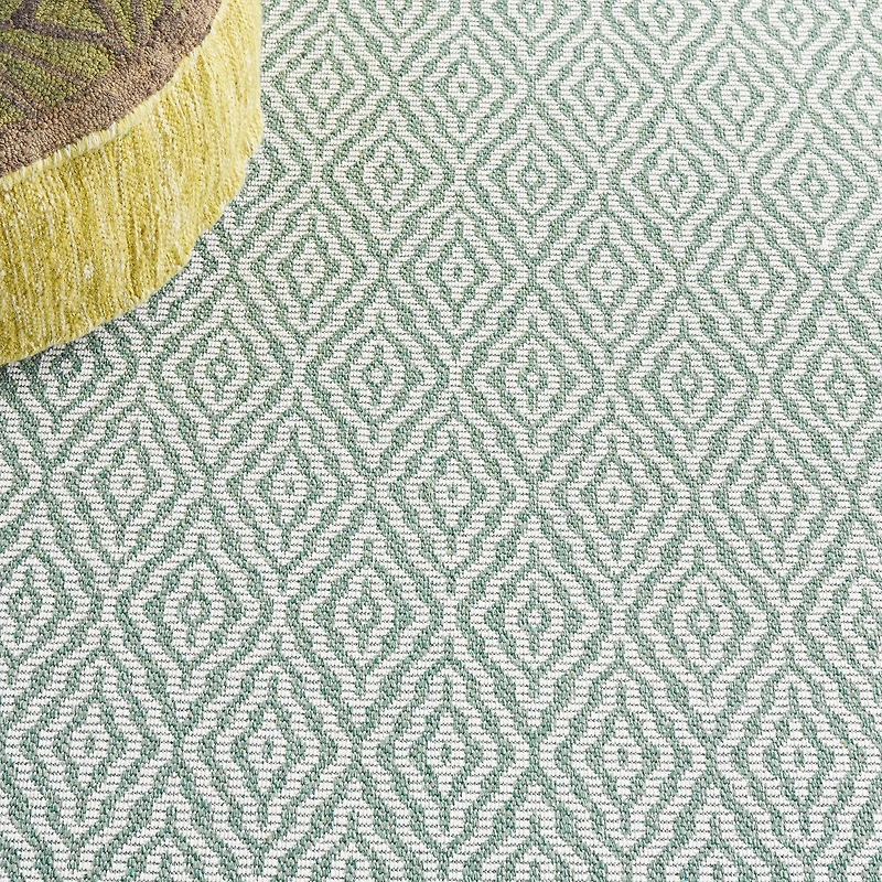 Martha Stewart Gemma Geometric 5' X 7' Indoor Rectangle Area Rug