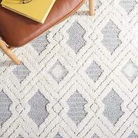 Martha Stewart Mia Geometric 4'X6' Indoor Rectangular Area Rug