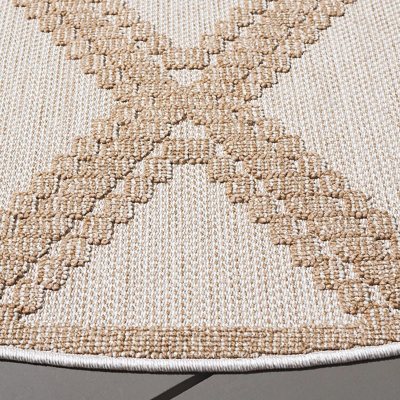 Martha Stewart Lora Geometric 6'7" X Outdoor Round Area Rug