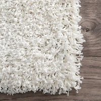 nuLoom Marleen Plush Shag Rug
