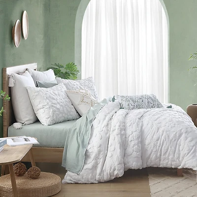 Peri Home Chenille Laurel 3-pc. Midweight Embroidered Comforter Set