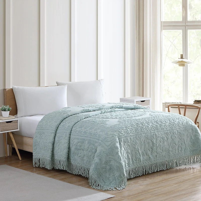 Beatrice Home Fashions Medallion Embellished Bedspread