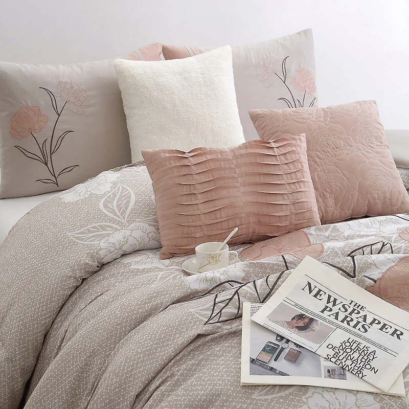 Stratford Park Alma 7pc Midweight Comforter Set