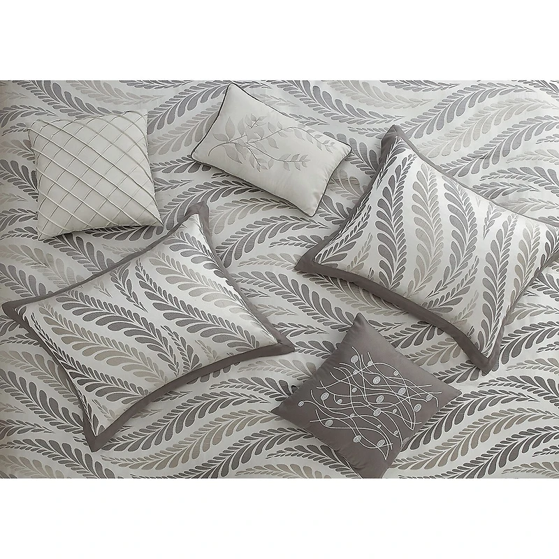 Stratford Park Quinn 7-pc Midweight Complete Bedding Set