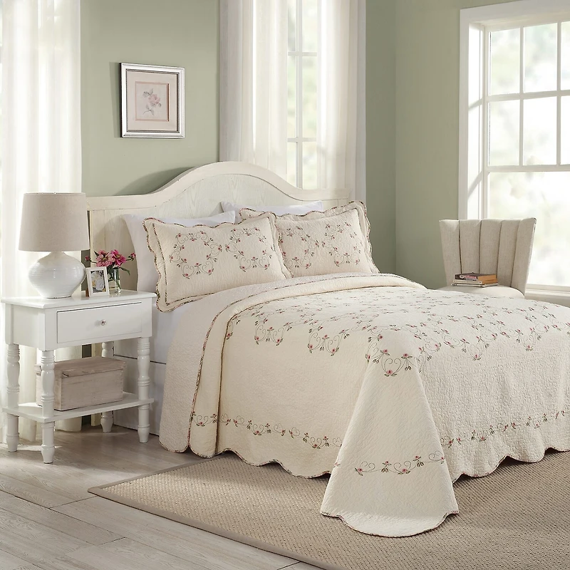 Modern Heirloom Felisa Bedspread