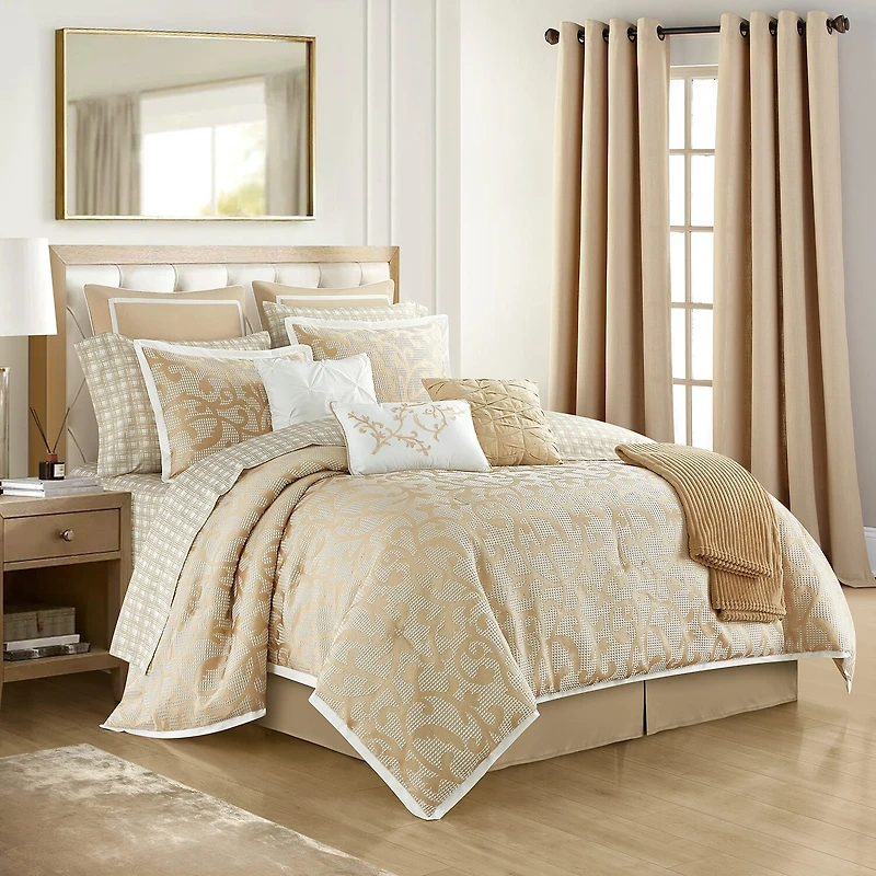 Stratford Park Aryana 16-pc. Lightweight Comforter Set