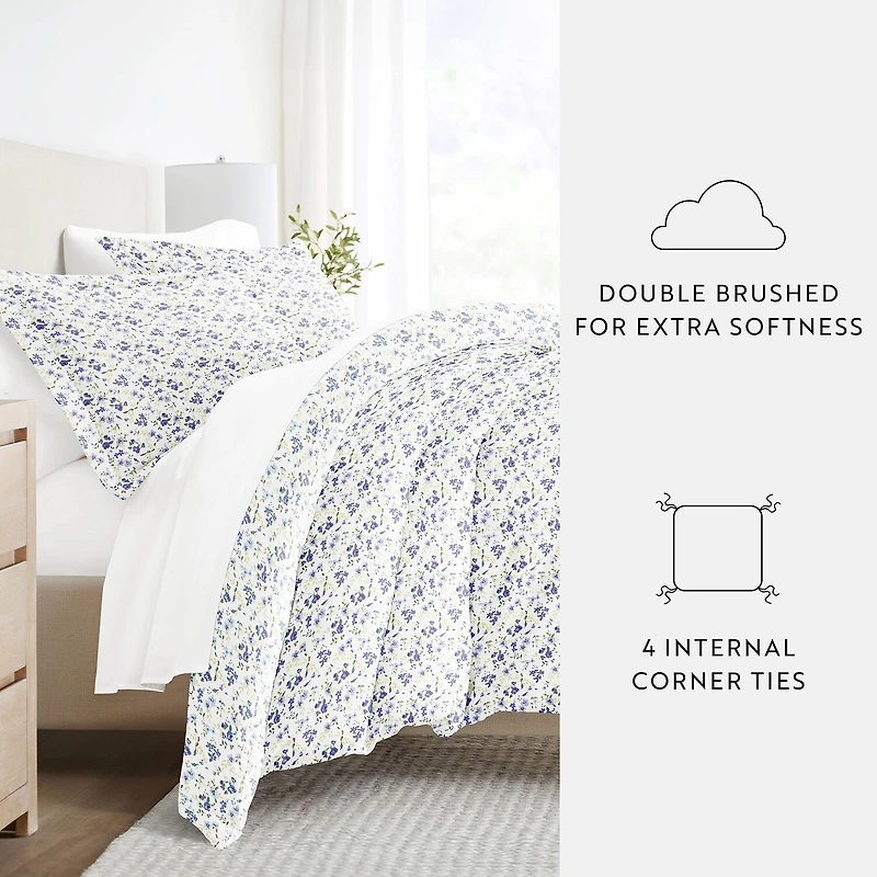 Casual Comfort Patterned Down Alternative Complete Bedding Set with Sheets
