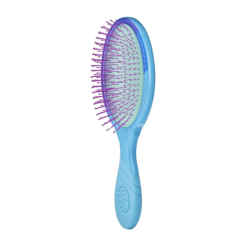 The Wet Brush Color Me Happy Kit