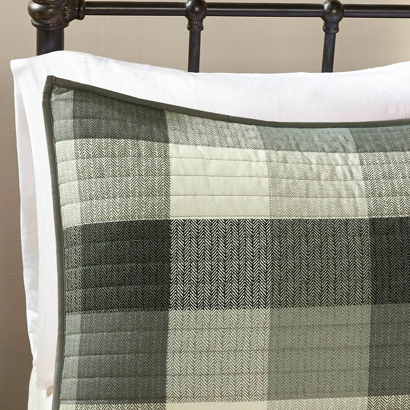Madison Park Pioneer 6-Pc Printed Herringbone Quilt Set With Throw Pillows