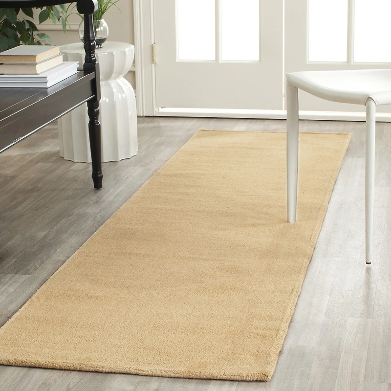 Safavieh Himalaya Collection Leptis Solid Runner Rug