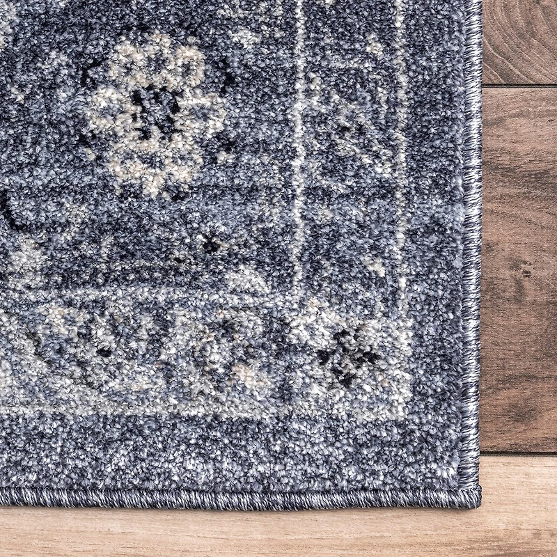 Nuloom Emma Floral Indoor Rectangular Accent Rug