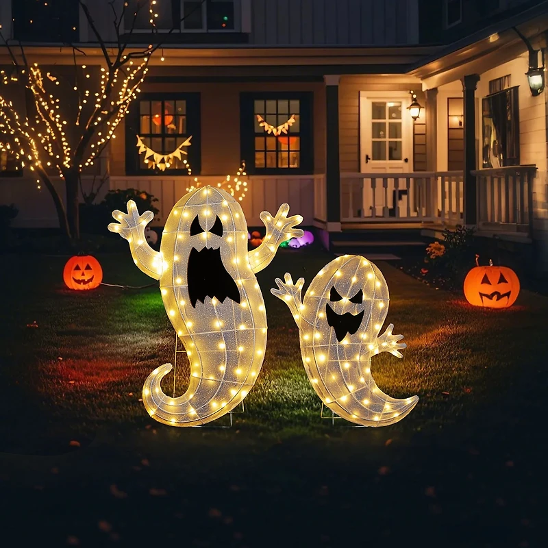 Glitzhome Lighted Halloween 2.5d Ghosts Family Outdoor Décor 2-pc. Halloween Inflatable