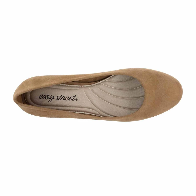 Easy Street Womens Proper Block Heel Pumps
