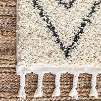 Nuloom Chrissy Geometric Indoor Rectangular Accent Rug