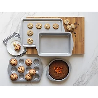 Cuisinart Metal Grip 12-Cup Non-Stick Muffin Pan