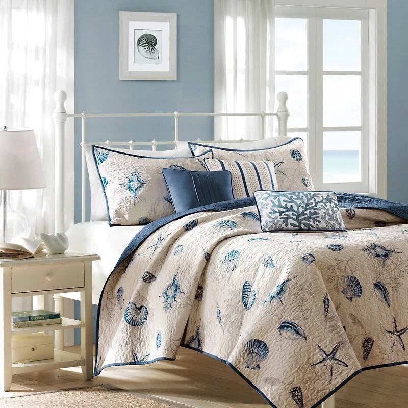 Madison Park Nantucket Coastal Quilt Set With Throw Pillows