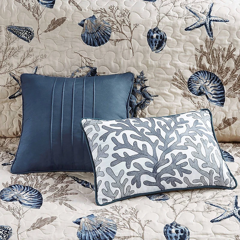 Madison Park Nantucket Coastal Quilt Set With Throw Pillows