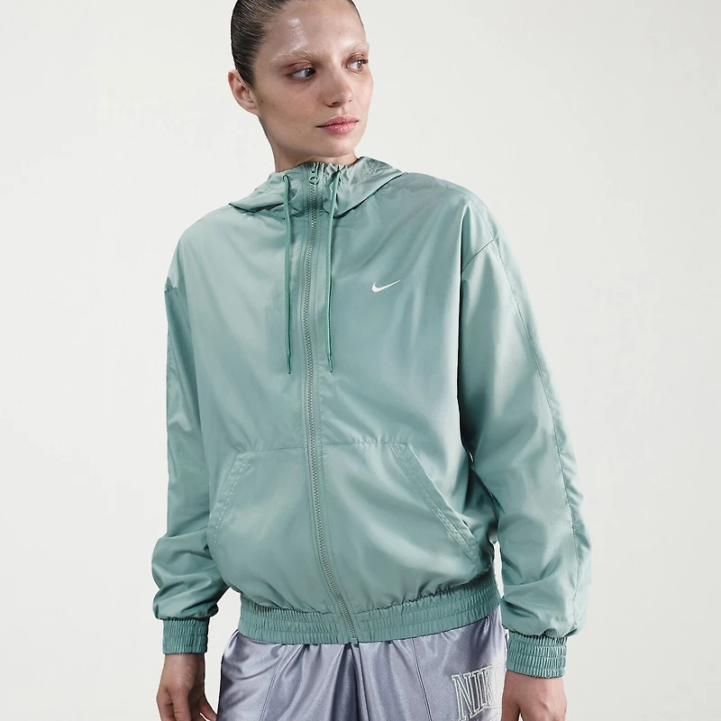 Nike Womens Lightweight Windbreaker