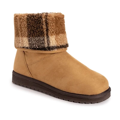 Muk Luks Womens Clover Flat Heel Winter Boots