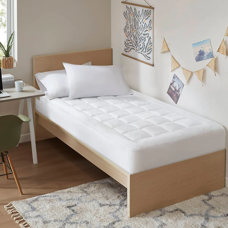 Madison Park Cloud Soft Plush Waterproof Quilted Mattress Pad