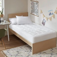 Madison Park Cloud Soft Plush Waterproof Quilted Mattress Pad
