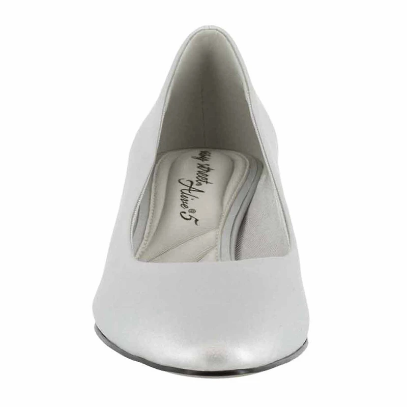 Easy Street Prim Womens Pointed Closed Toe Block Heel Pumps