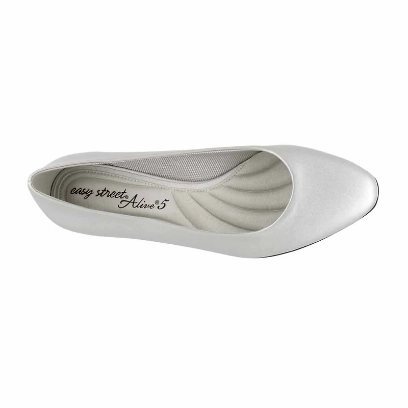 Easy Street Prim Womens Pointed Closed Toe Block Heel Pumps