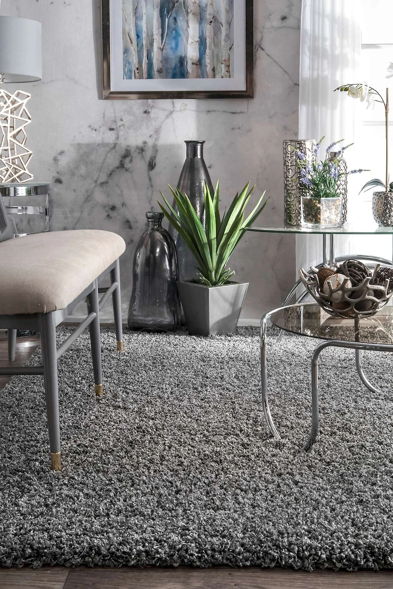 nuLoom Marleen Plush Shag Rug